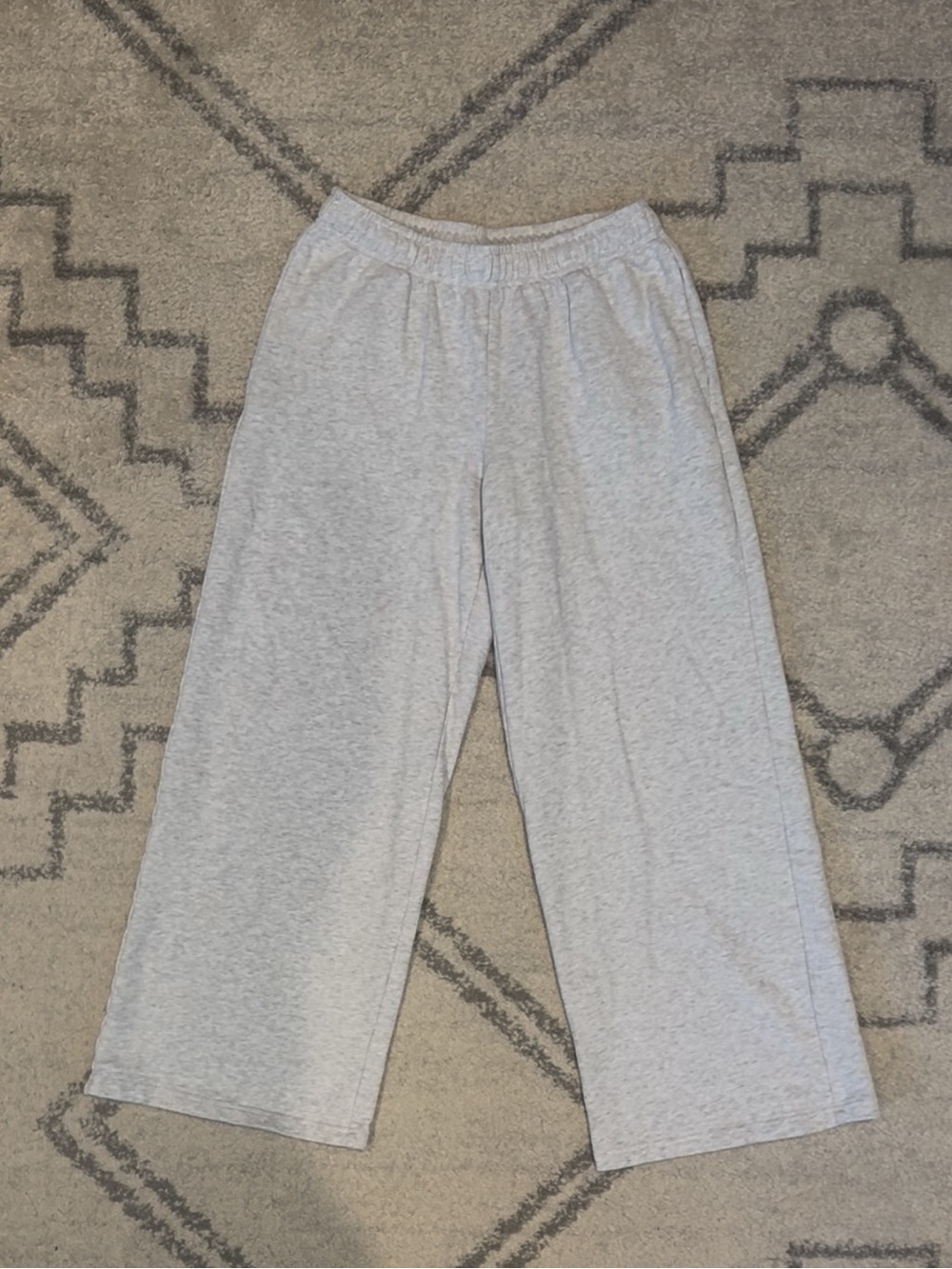 White Fox Boutique Give It A Rest Wide Leg Sweatpants Light Gray Size S